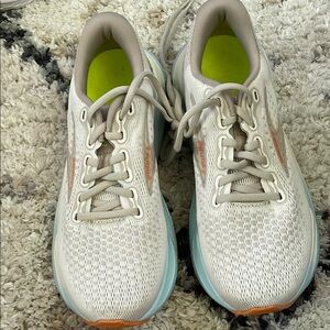 Brooks White and Orange Athletic Shoes with Cushioned Midsole